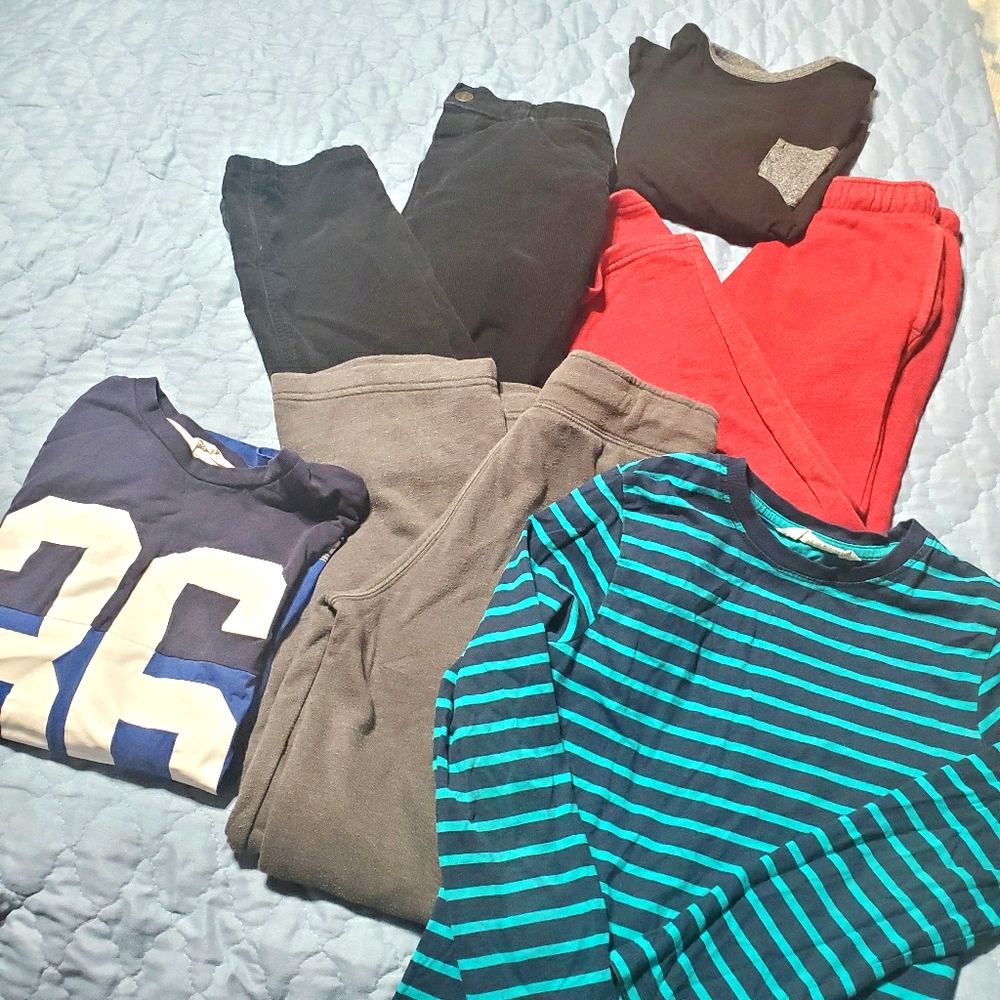3 t-shirts, 3 pants for boy.
